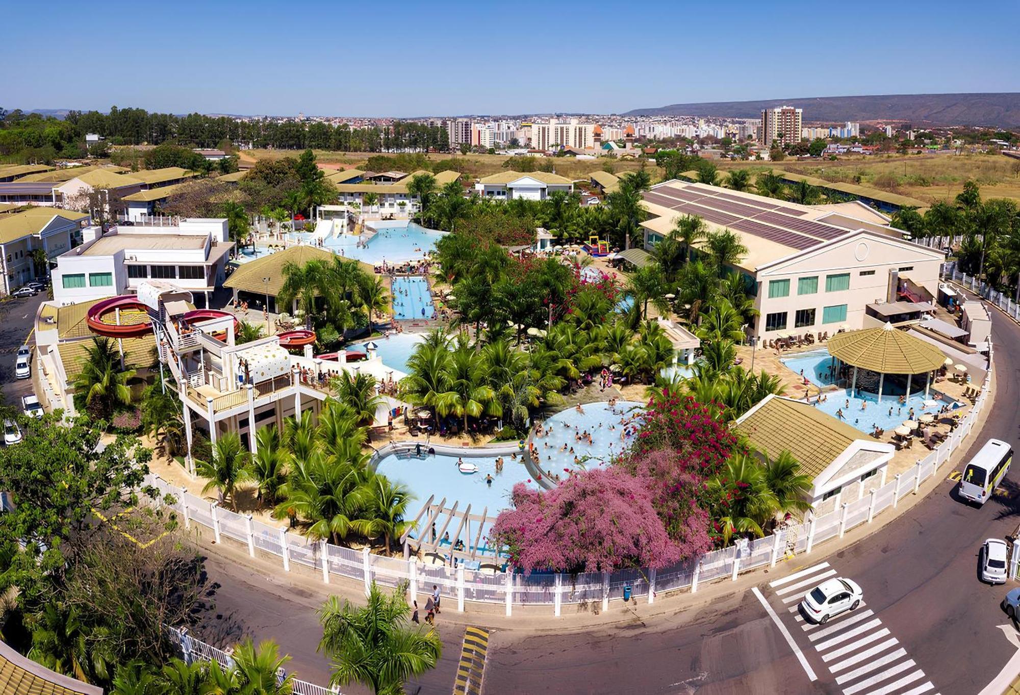 Diroma Lacqua I II Ii IV V Apartment Caldas Novas Luaran gambar